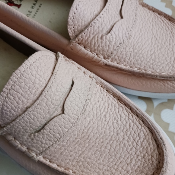 Cole Haan Maine Classic Pinch Pink Loafers - Picture 4 of 7